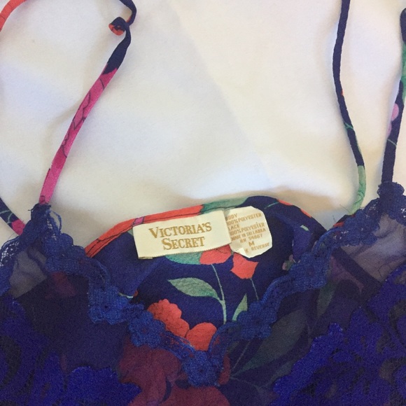 VINTAGE VICTORIA SECRET SLIP DRESS - Picture 5 of 5